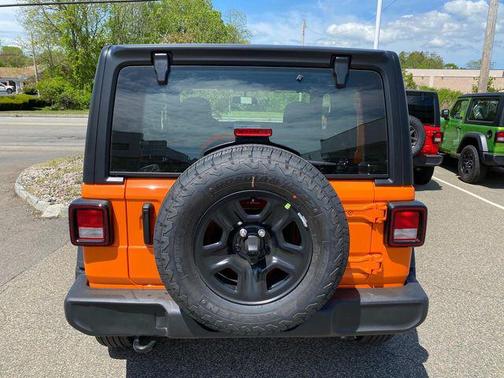 2025 Jeep Wrangler Sport