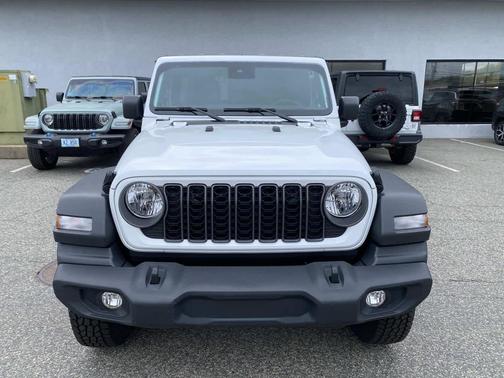 Bright White Clearcoat 2025 Jeep Wrangler Sport S