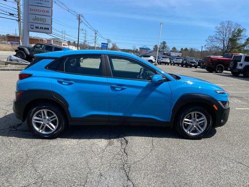 2022 Hyundai KONA SE