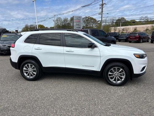 Bright White Clearcoat 2022 Jeep Cherokee Latitude Lux