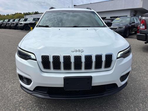Bright White Clearcoat 2022 Jeep Cherokee Latitude Lux