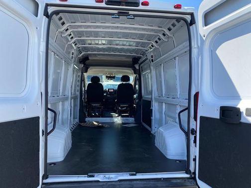2025 RAM ProMaster 2500 Tradesman