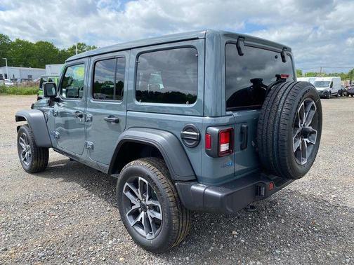 2025 Jeep Wrangler 4xe Sport S