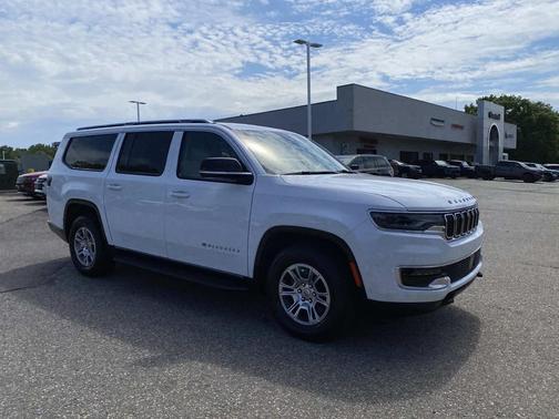 Bright White Clearcoat 2024 Jeep Wagoneer L Series I 4x4