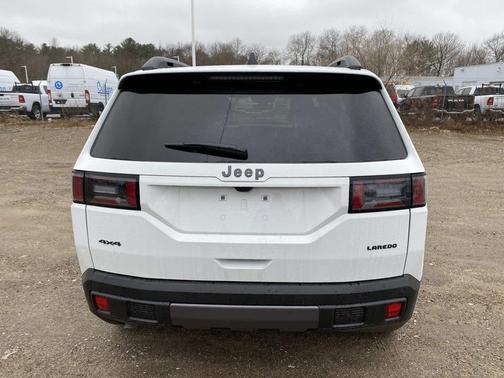 Bright White Clearcoat 2026 Jeep Cherokee Laredo 4x4