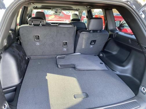 2026 Jeep Grand Cherokee Altitude