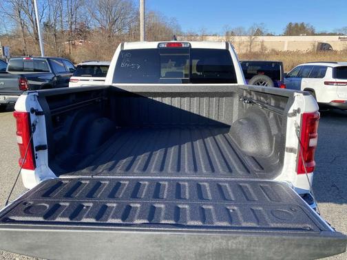 Bright White Clearcoat 2025 RAM 1500 Big Horn/Lone Star
