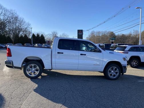 Bright White Clearcoat 2025 RAM 1500 Big Horn/Lone Star