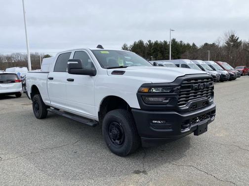 2026 RAM 2500 Tradesman Crew Cab 4x4 6'4' Box