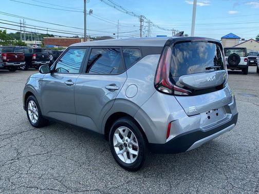 2024 Kia Soul LX