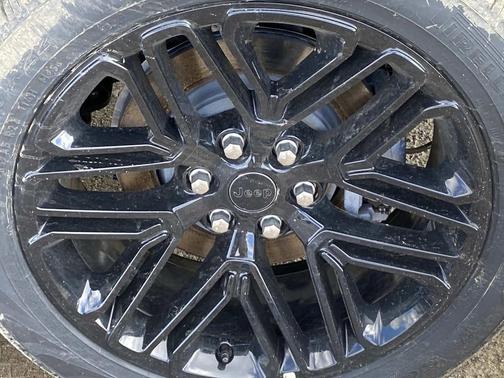 High Gloss Black 2026 Jeep Grand Wagoneer Limited Reserve 4x4