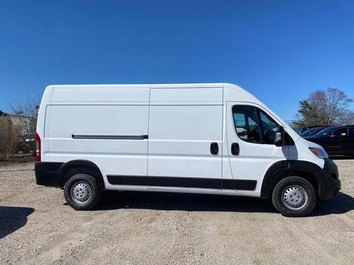 2025 RAM ProMaster 2500 Tradesman