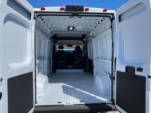 2025 RAM ProMaster 2500 Tradesman