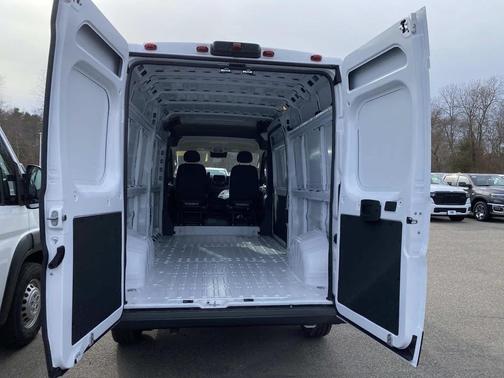 2026 RAM ProMaster 2500 Tradesman