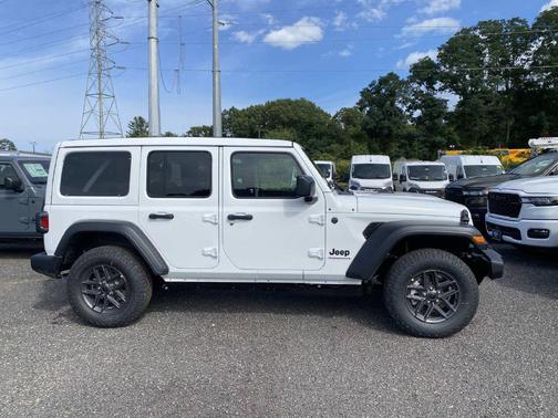 Bright White Clearcoat 2027 Jeep Wrangler Sport S