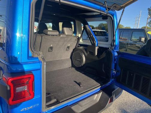 2022 Jeep Wrangler Unlimited 4xe Sahara