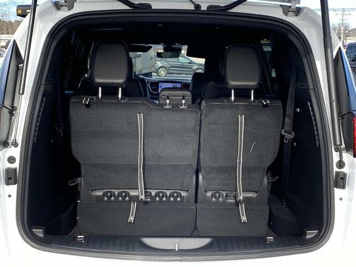 2026 Chrysler Voyager LX