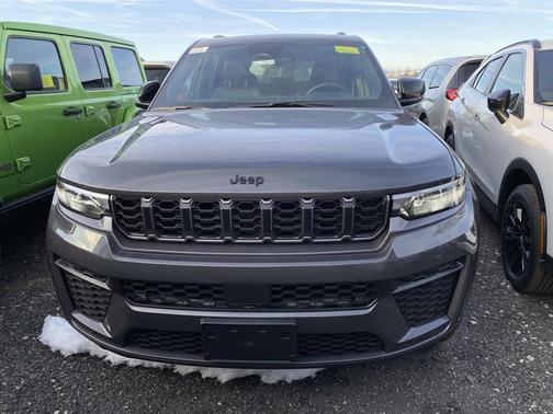 2026 Jeep Grand Cherokee Altitude