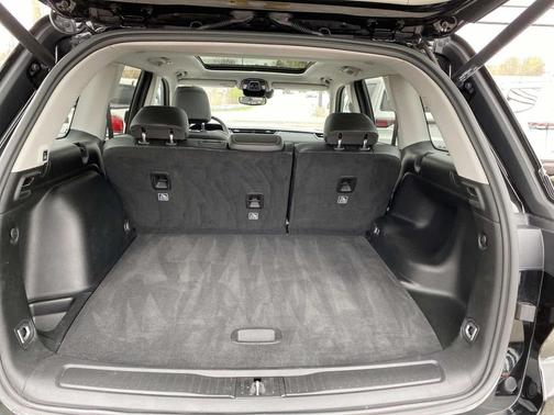 Diamond Black Crystal Pearlcoat 2023 Jeep Grand Cherokee Limited