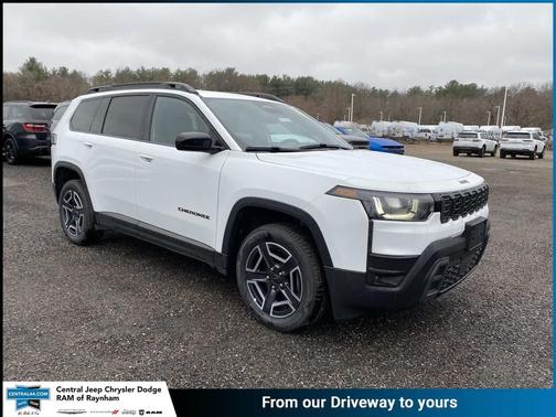 Bright White Clearcoat 2026 Jeep Cherokee Laredo 4x4