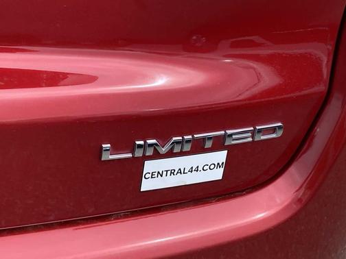 Red Hot Pearlcoat 2025 Jeep Compass Limited