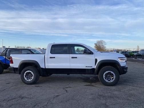 2026 RAM 1500 RHO Crew Cab 4x4 5'7' Box