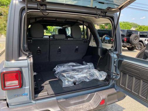 2025 Jeep Wrangler 4xe Sport S