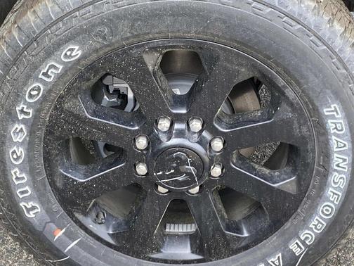 Ceramic Gray Clearcoat 2026 RAM 2500 Laramie Crew Cab 4x4 6'4' Box