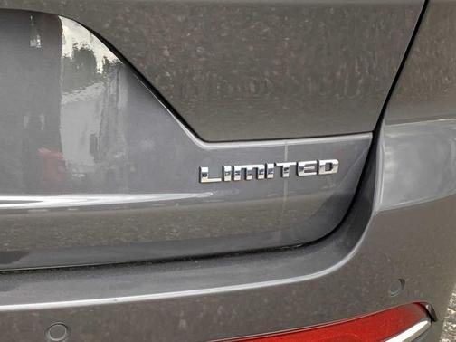 Baltic Gray Metallic Clearcoat 2023 Jeep Grand Cherokee Limited