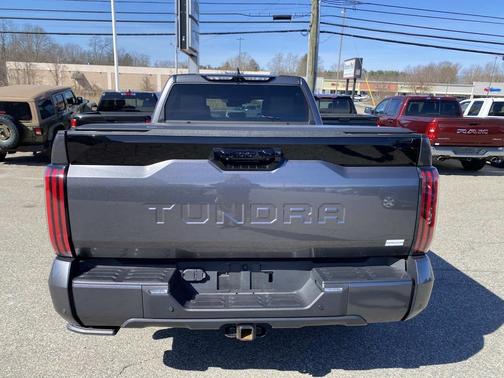 2024 Toyota Tundra Platinum