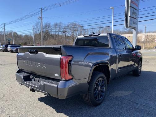 2024 Toyota Tundra Platinum