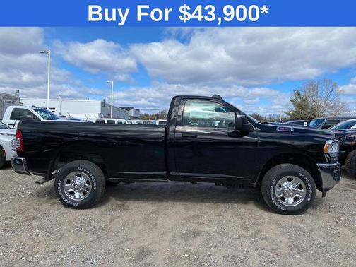 2024 RAM 2500 Tradesman Regular Cab 4x4 8' Box