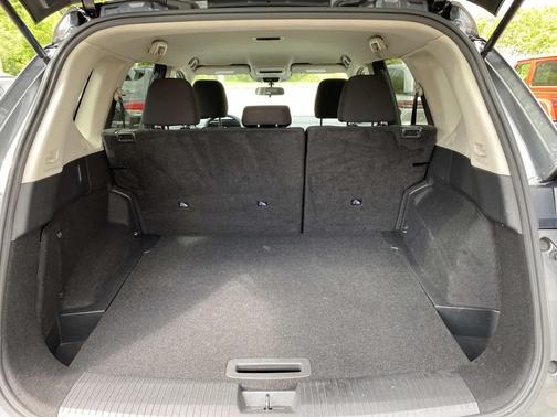 Gun Metallic 2024 Nissan Rogue S