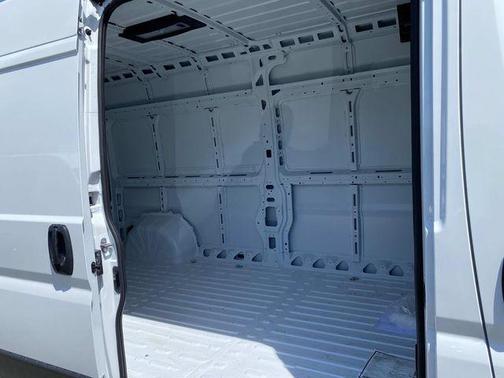 2025 RAM ProMaster 2500 Tradesman