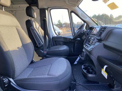 2026 RAM ProMaster 1500 Low Roof