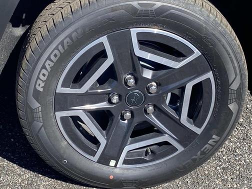 Bright White Clearcoat 2026 Jeep Cherokee Laredo 4x4