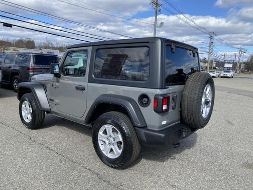 2022 Jeep Wrangler Sport S