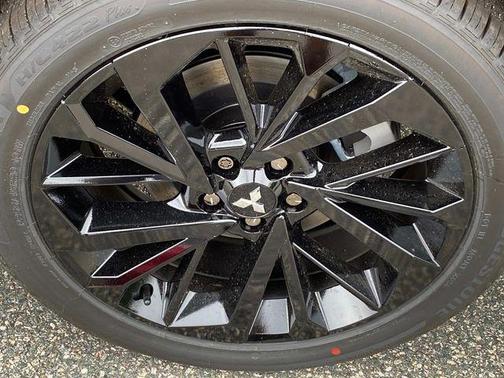 2025 Mitsubishi Outlander PHEV SEL