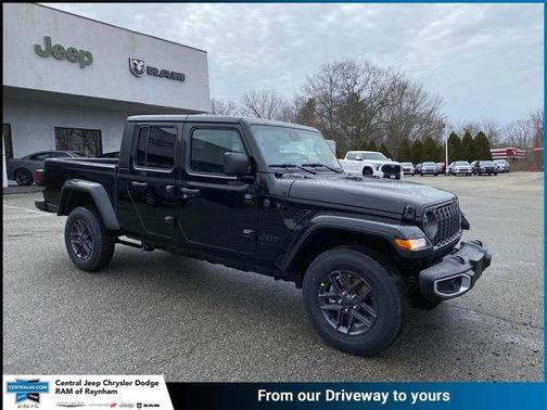 2025 Jeep Gladiator Sport S