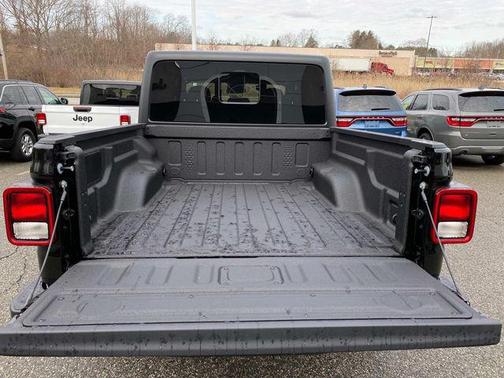 2025 Jeep Gladiator Sport S