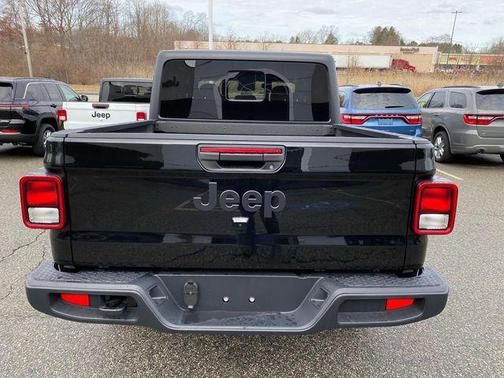 2025 Jeep Gladiator Sport S