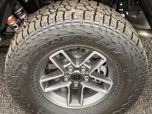 Anvil Clearcoat 2026 Jeep Gladiator Mojave X 4x4