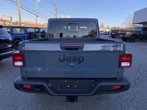2026 Jeep Gladiator Sport S