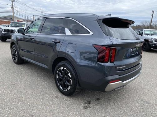 Gravity Grey 2024 Kia Sorento S