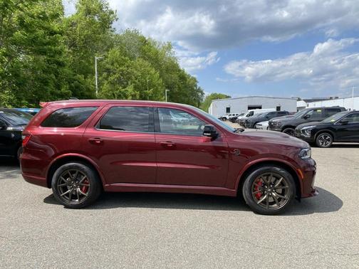 Octane Red Pearlcoat 2026 Dodge Durango SRT Hellcat Jailbreak AWD
