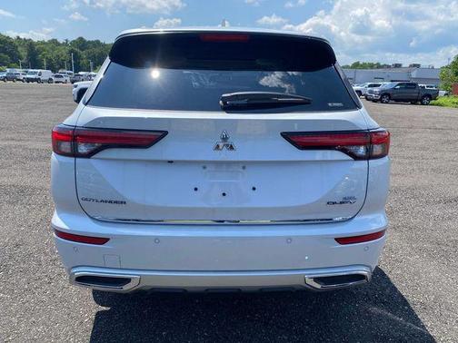 2025 Mitsubishi Outlander PHEV SEL