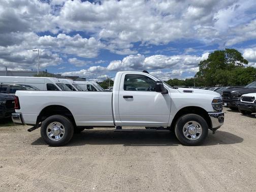 Bright White Clearcoat 2026 RAM 2500 Tradesman Regular Cab 4x4 8' Box