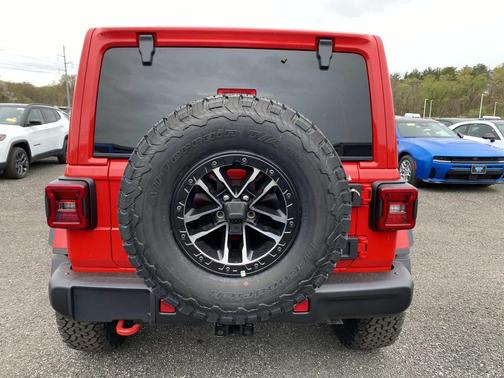 Firecracker Red Clearcoat 2026 Jeep Wrangler Rubicon