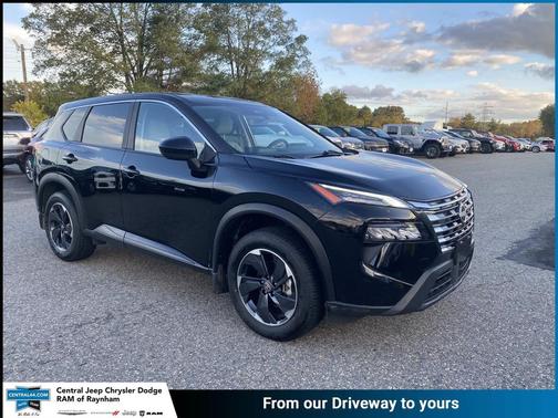 2024 Nissan Rogue SV