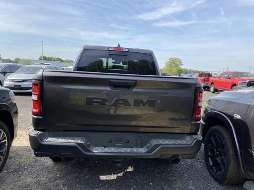 Granite Crystal Metallic Clearcoat 2026 RAM 1500 Warlock Crew Cab 4x4 5'7' Box